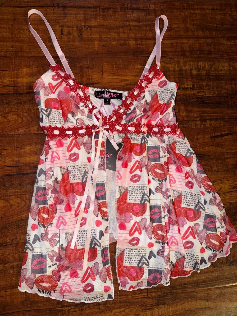 Luv Betsey Red & Pink Lip Print Babydoll Chemise
